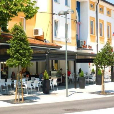 Lipa, & Bistro 3*