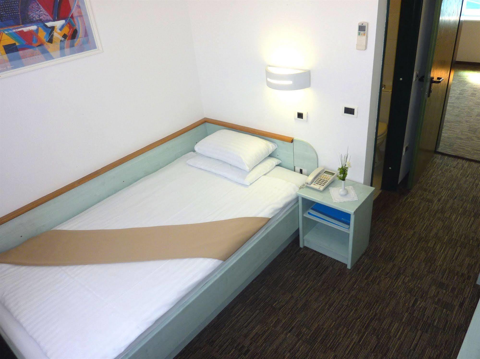 Lipa, & Bistro 3* Nova Gorica
